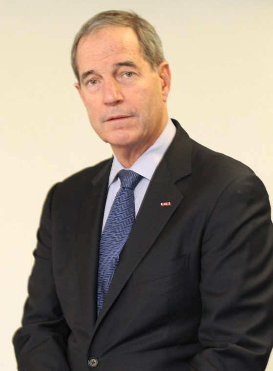 William B. Richards CO-CHAIR OF COUNCIL OF GOVERNORS